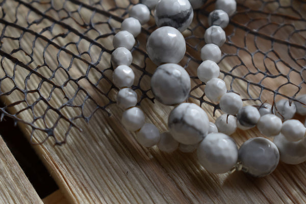 Faceted Howlite Stretch Bracelet - small